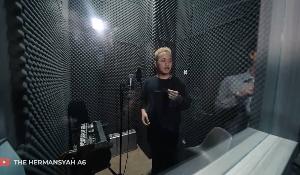 potret kantor Anang dan Ashanty (youtube.com/TheHermansyaha6world)