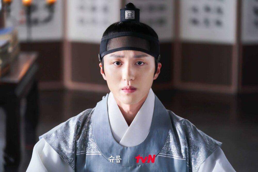Chani di Under the Queen's Umbrella (dok. tvN/Under the Queen's Umbrella)