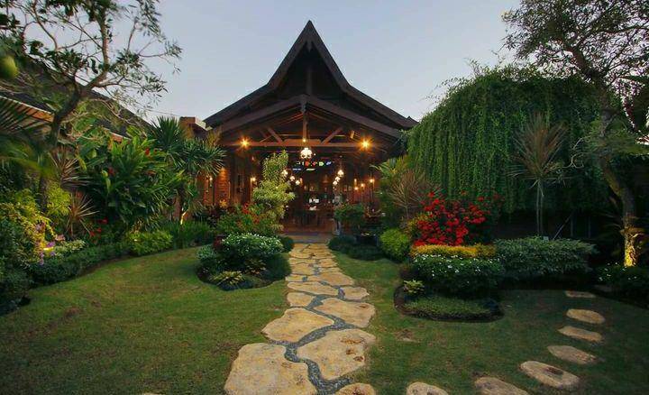 Waroeng Kampoeng (instagram.com/waroengkampoeng.bali)