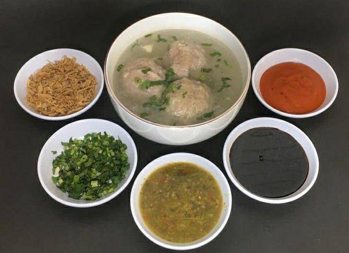 Bakso Kumis Lapangan BlokS (instagram.com/baksokumis_blok.s)