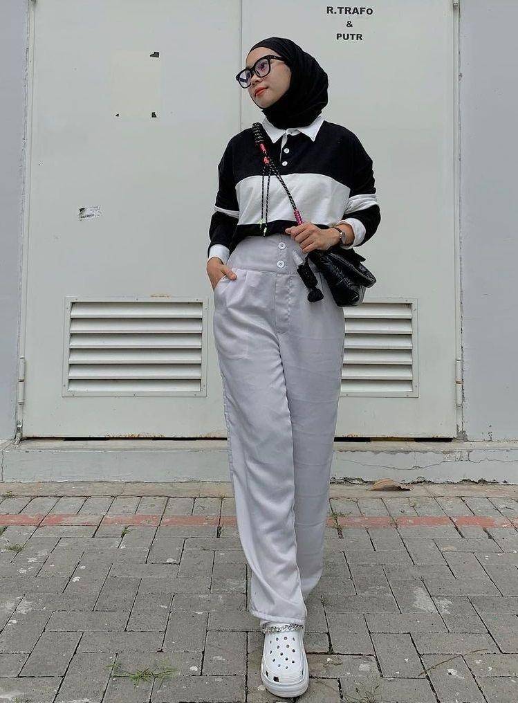 OOTD hijab kaos rugby (instagram.com_kakpit)