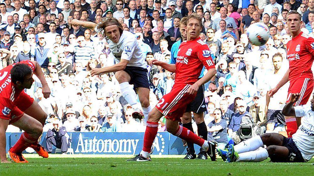 Liverpool melawan Tottenham Hotspur di EPL 2011/2012. (premierleague.com)