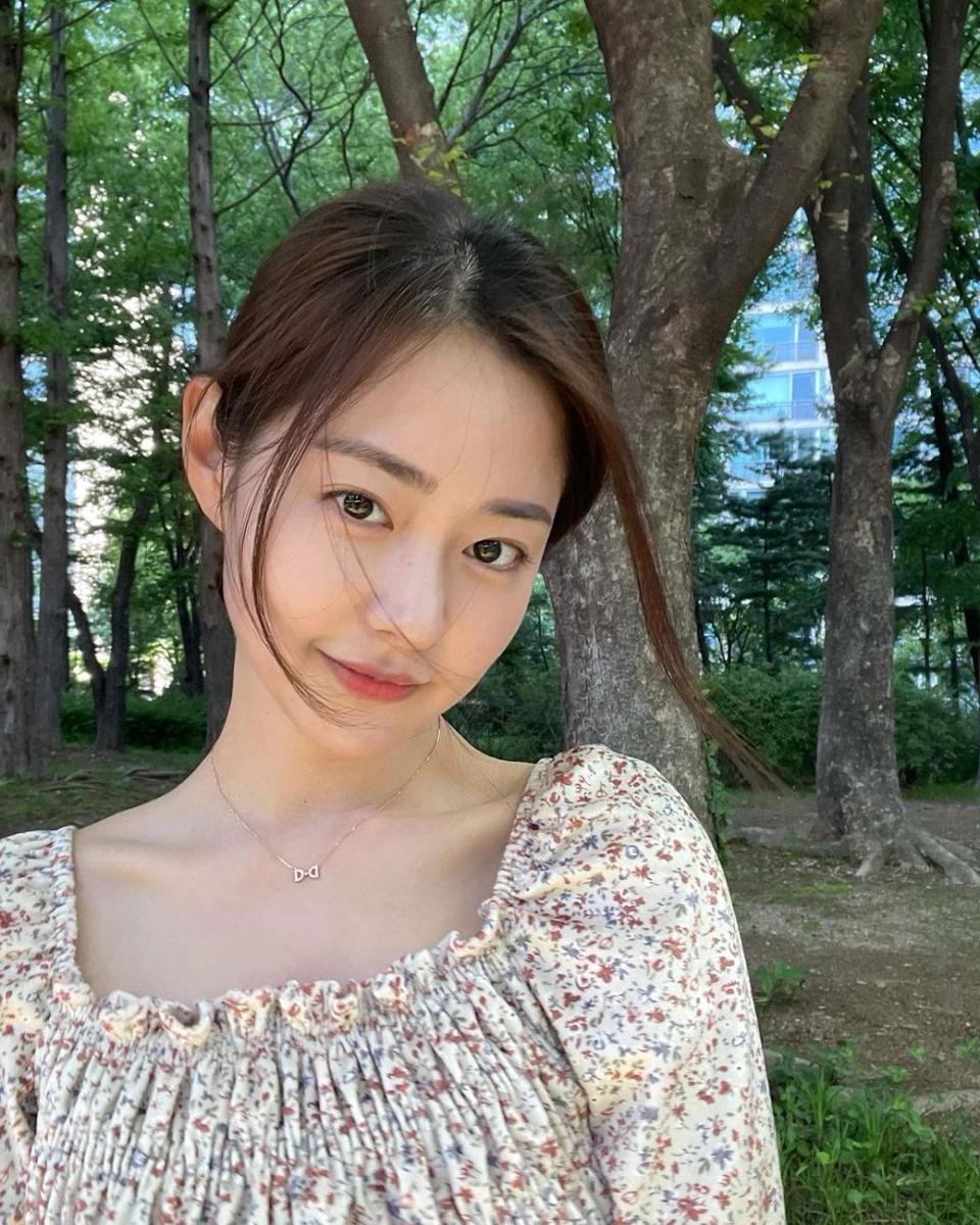 9 Harga Outfit Shin Seulki di Single's Inferno 2, Mulai Ratusan Ribu!