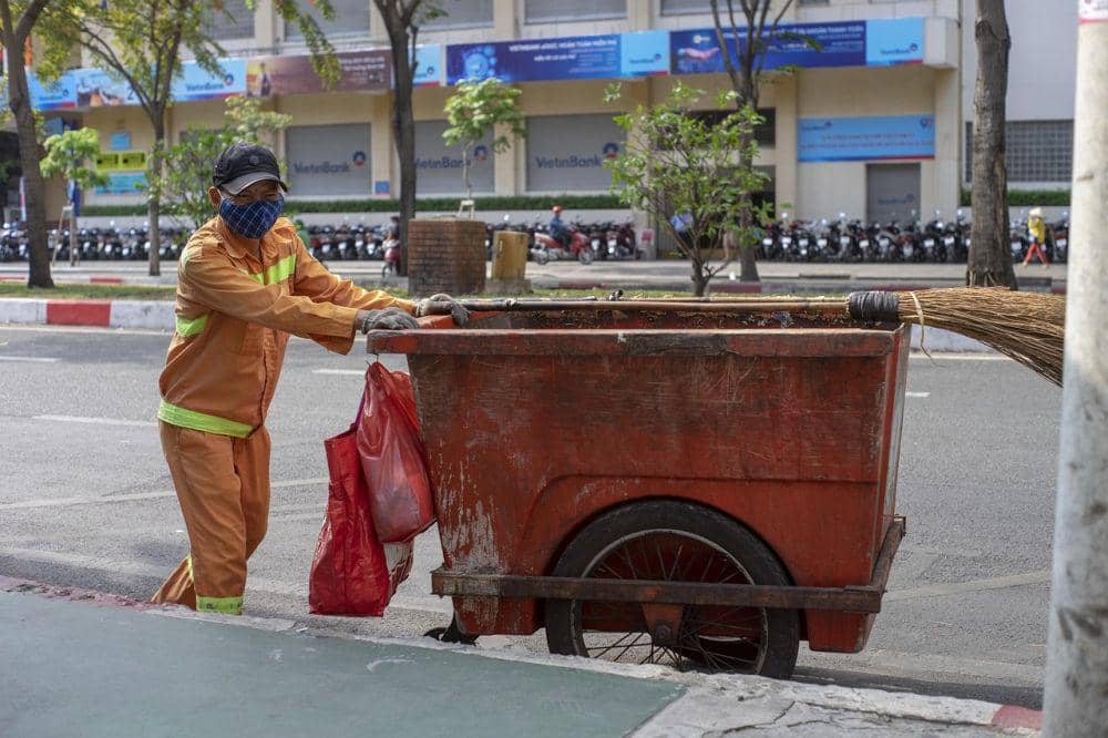 ilustrasi pengangkut sampah (pixabay.com/tigerhbu11)