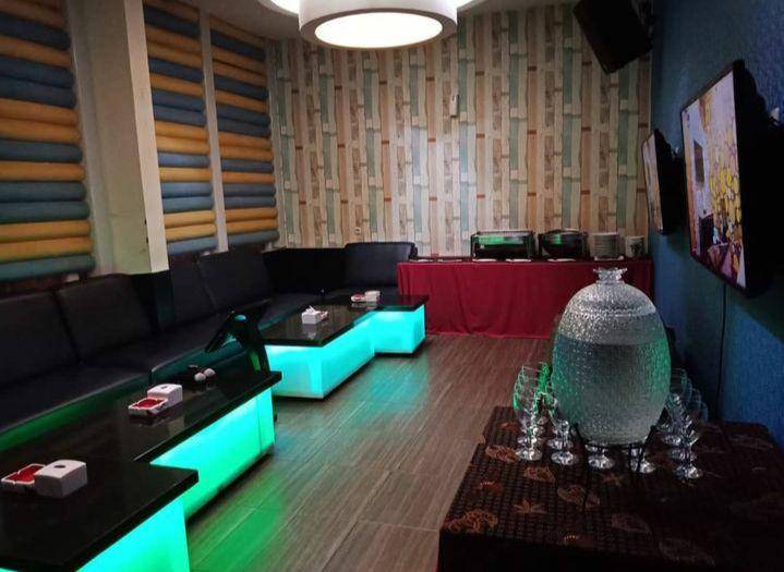Buffet room di Anang Karaoke (Instagram/anangfamilykaraoke)