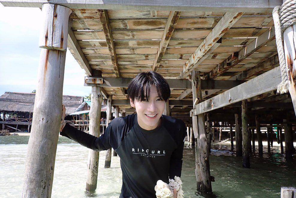 Ten NCT (instagram.com/tenlee_1001/)