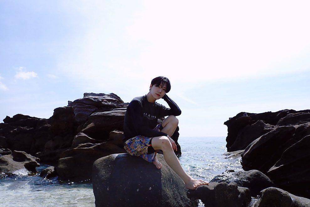 Ten NCT (instagram.com/tenlee_1001/)