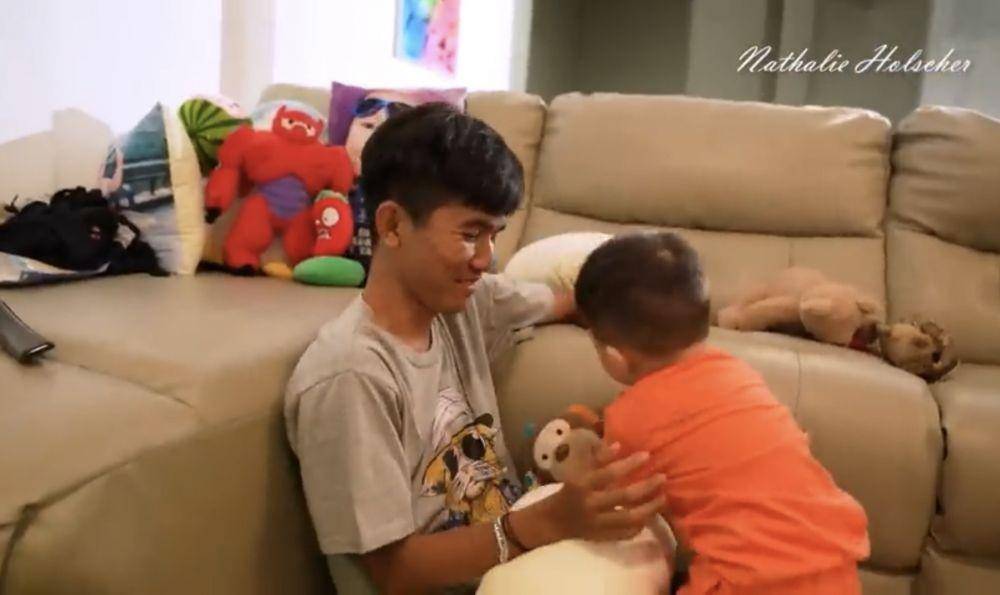 momen Tiko asuh Adzam anak Sule dan Nathalie Holscher (youtube.com/NathalieHolscher)