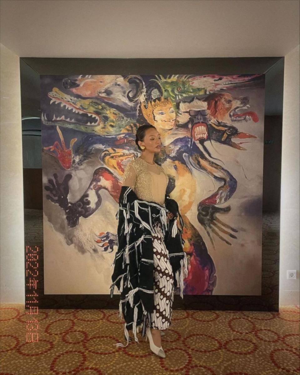 Kebaya Asmara Abigail (instagram.com/asmaraabigail)