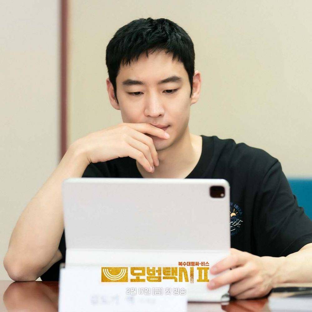 Lee Je Hoon (instagram.com/sbsdrama.official)