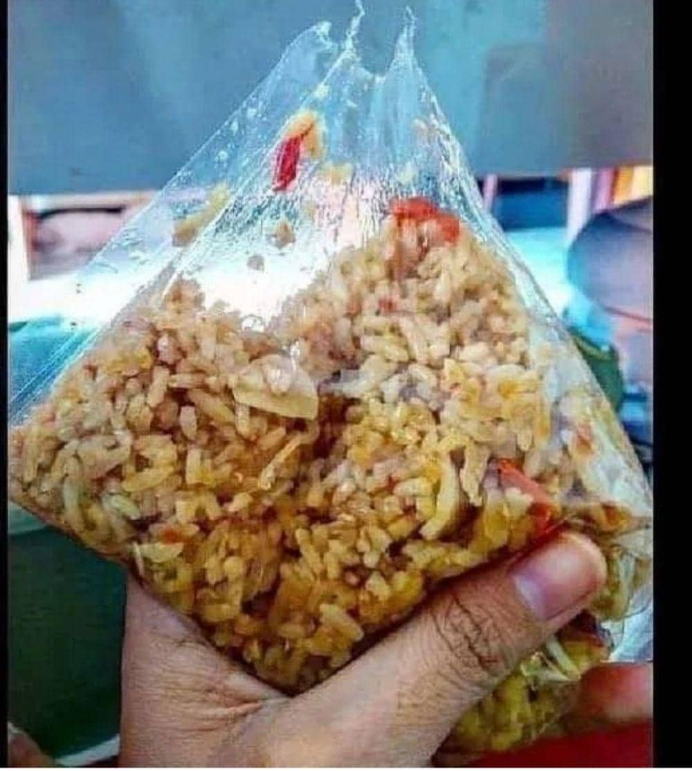 makanan warga nyeleneh (instagram.com/wkwkland_real)