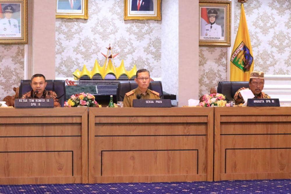 Badan Legislasi DPR RI saat kunjungan kerja dalam rangka sosialisasi RUU Prolegnas Prioritas 2023 bersama Pemprov Lampung. (Dok. Pemprov Lampung).