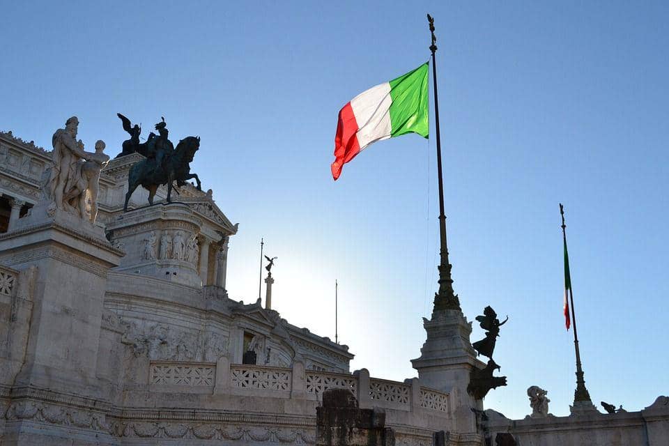Bos Mafia Matteo Messina Denaro Ditangkap Polisi di Palermo