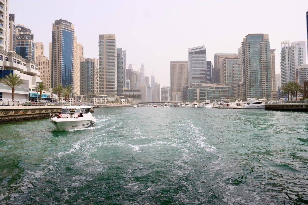 Perbedaan Uni Emirat Arab dan Arab Saudi