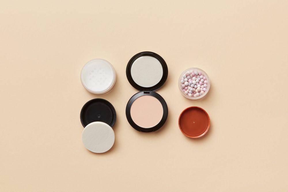 ilustrasi compact powder (pexels.com/ds stories)