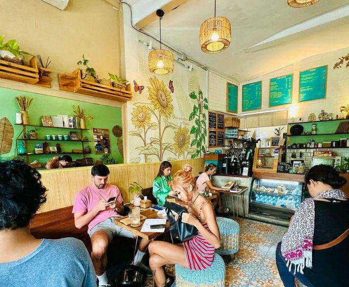 JinjeRoot Coffee (instagram.com/jinjeroot)