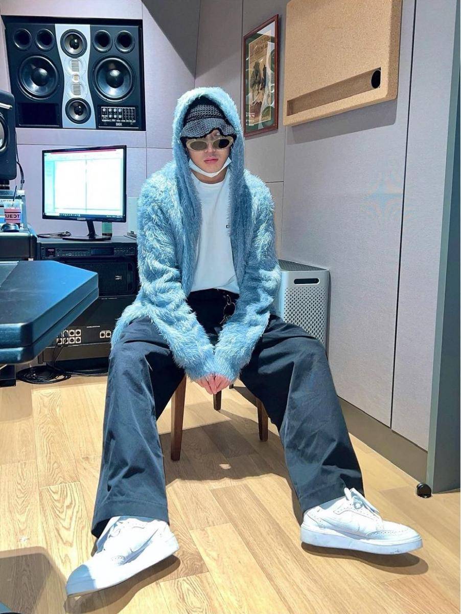 Kang Seungyoon WINNER (instagram.com/w_n_r00)