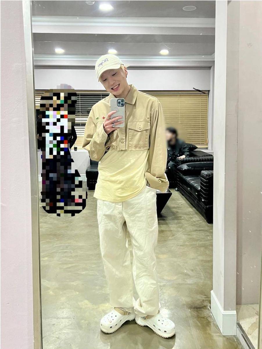 Kang Seungyoon WINNER (instagram.com/w_n_r00)