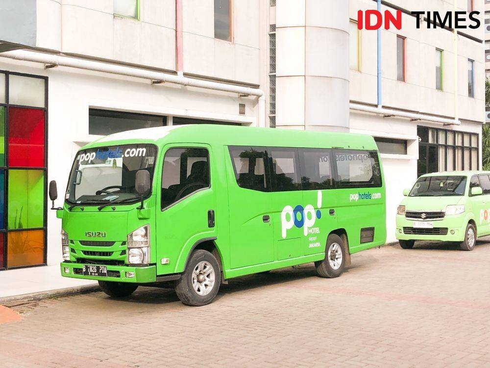 Shuttle car di POP! Hotel Airport (IDN Times/Naufal Al Rahman)
