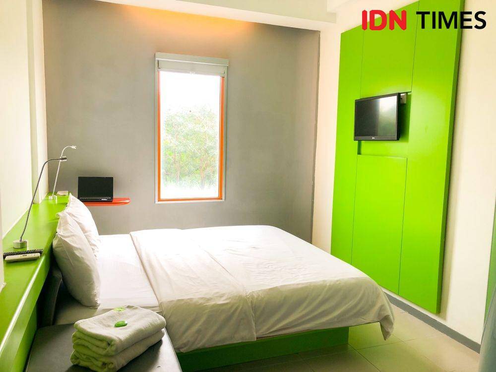 Kamar di POP! Hotel Airport (IDN Times/Naufal Al Rahman)