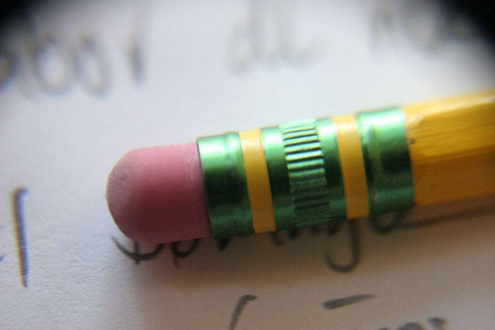 ilustrasi penghapus pensil (commons.wikimedia.org/Alex Morfin)