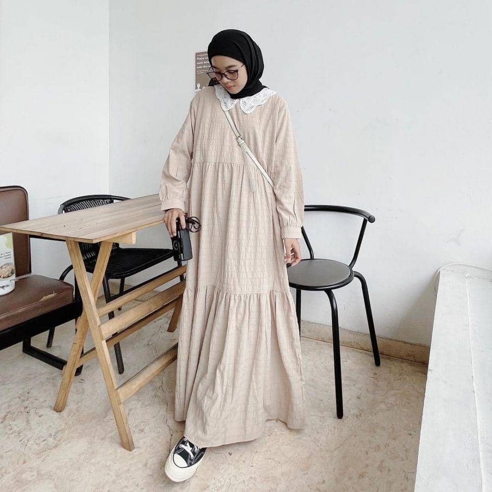 ide outfit dress ala Rahmi Apria (instagram.com/rahmi.apr)