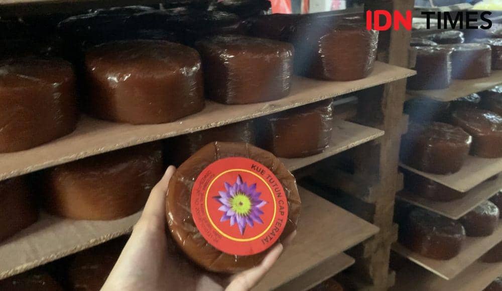 Semarak Imlek, Kue Tutun Bandar Lampung Ludes 1.000 per Hari