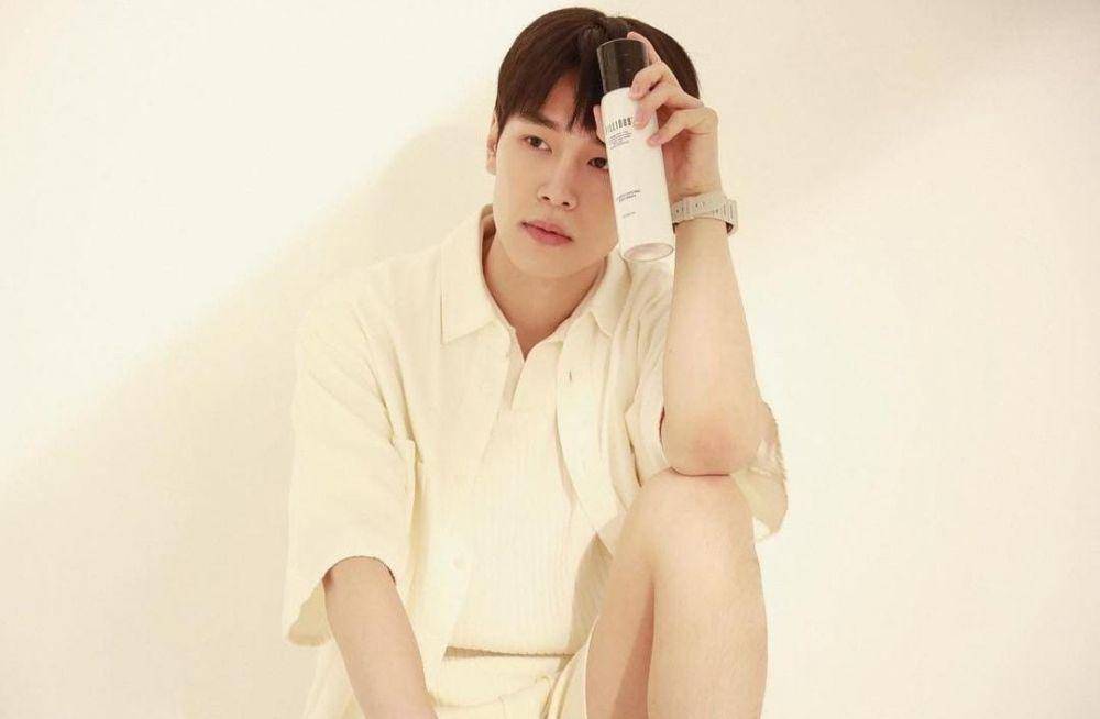 Kang Yoo Seok (instagram.com/youseok_)