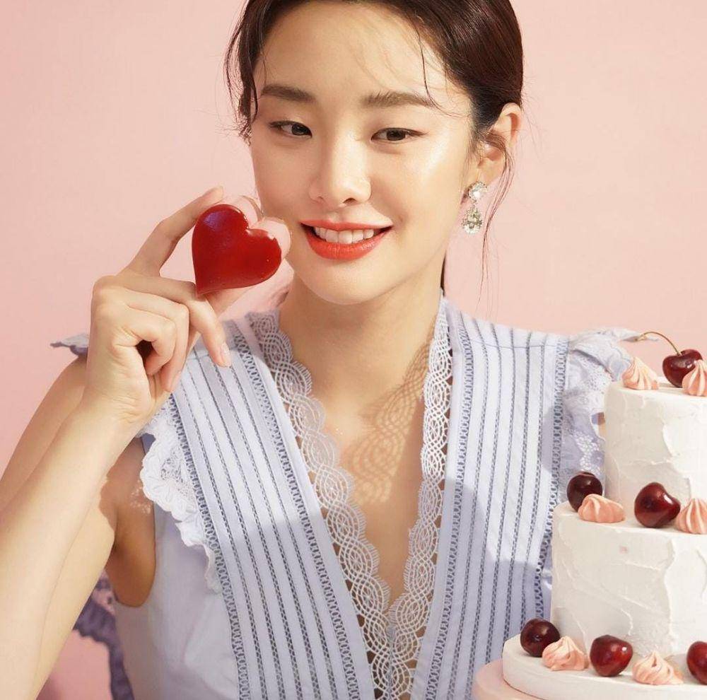 Stephanie Lee (instagram.com/vast.ent)