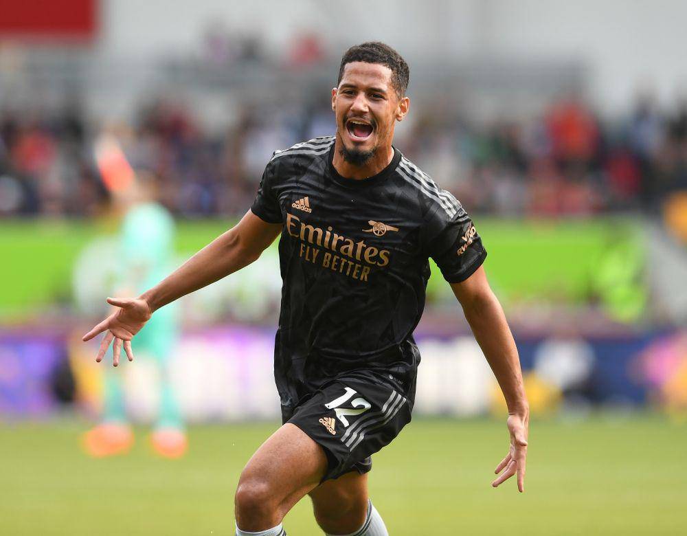 William Saliba melakukan selebrasi setelah berhasil mencetak gol ke gawang Brentford pada pekan ketujuh EPL 2022/2023. (twitter.com/premierleague)