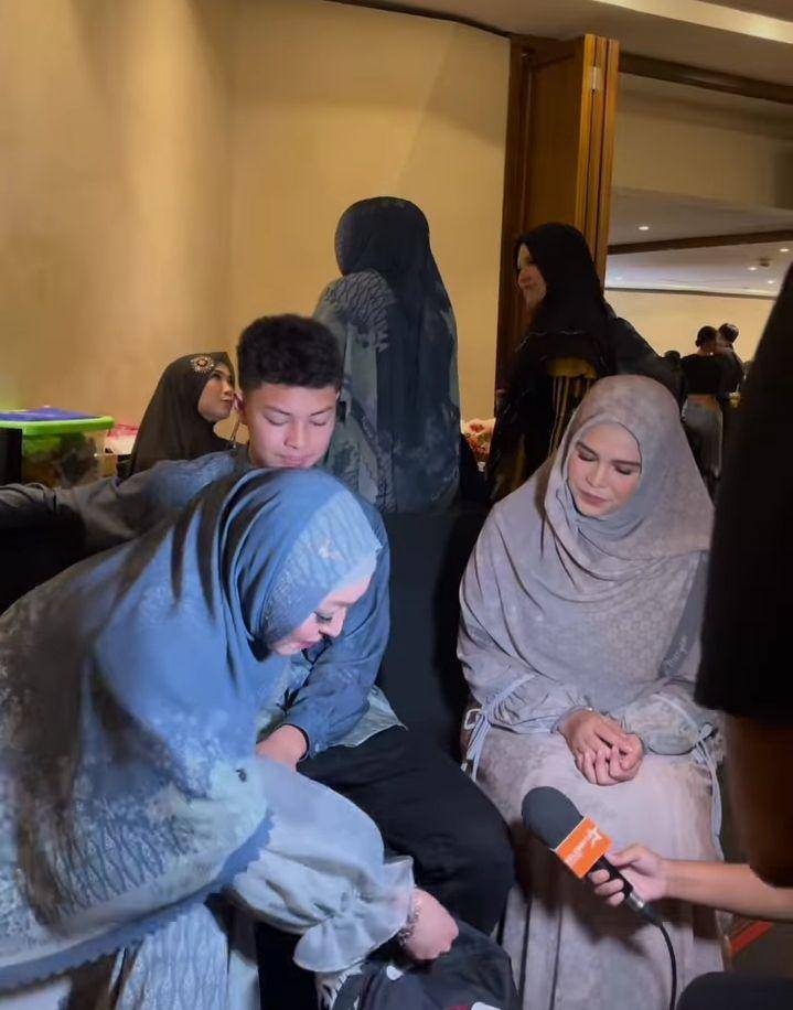 momen catwalk perdana Keanu Massaid (instagram.com/khazamaryam_)