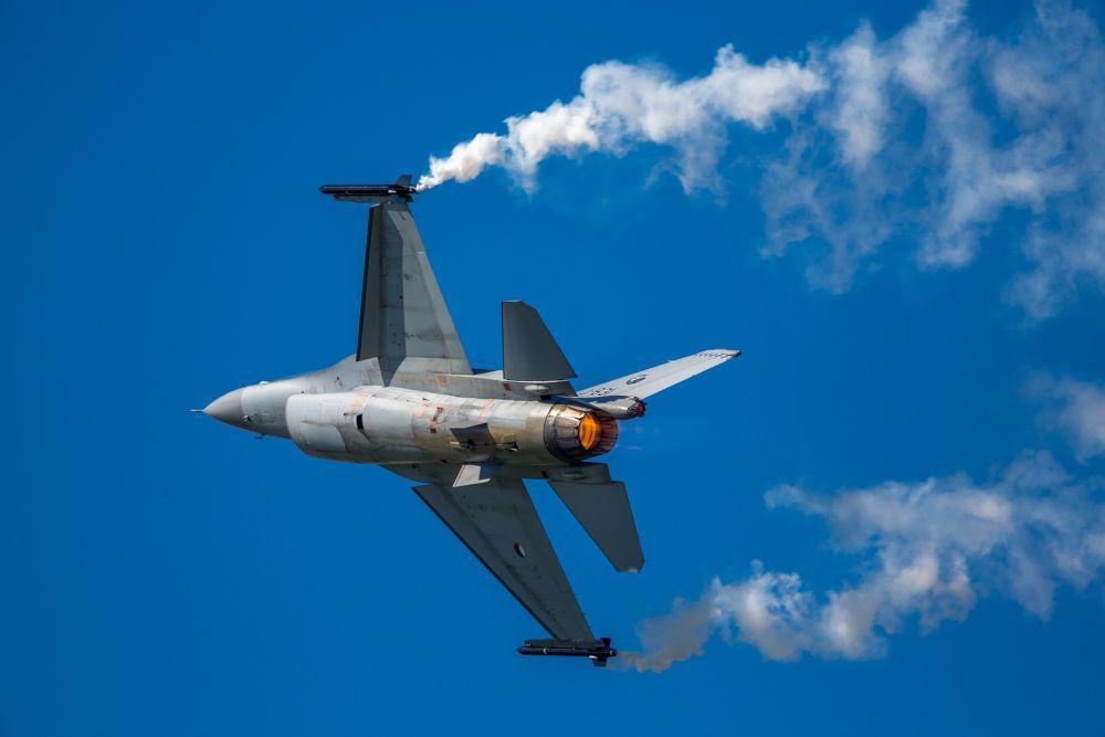 AS Yakin Pilot Ukraina Bisa Terbangkan Jet F-16 dalam 3 Bulan