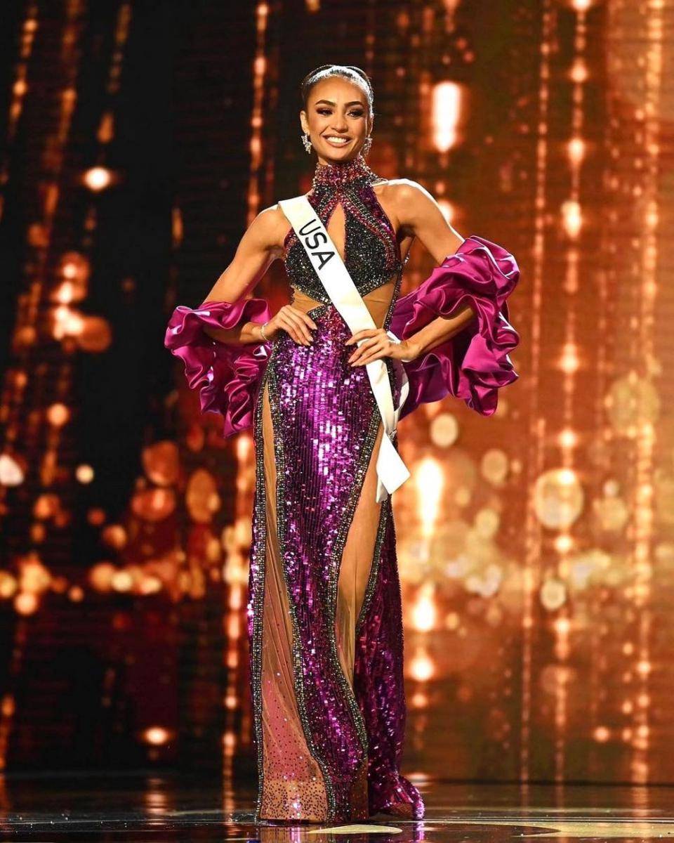 R'Bonney Nola Miss Universe terpilih. (https://www.instagram.com/rbonneynola)