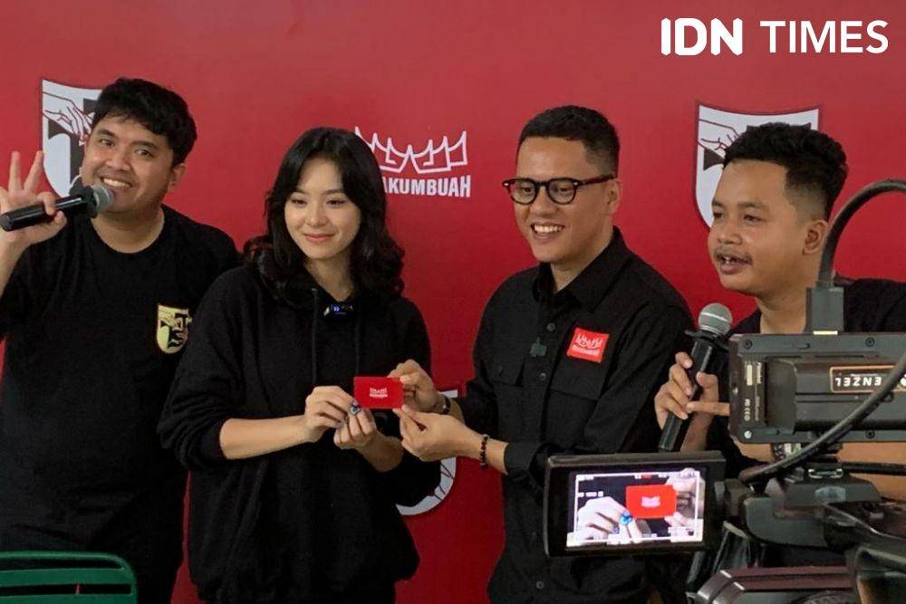 Zee JKT48 vs Arief Muhammad (IDN Times/Rafifa Shabira)