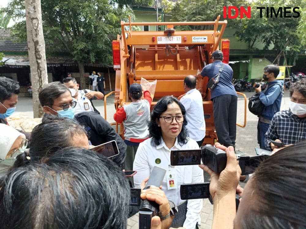 Kepala Dinas Perdagangan Kota Yogyakarta, Veronica Ambar Ismuwardani. (IDN Times/Herlambang Jati Kusumo).