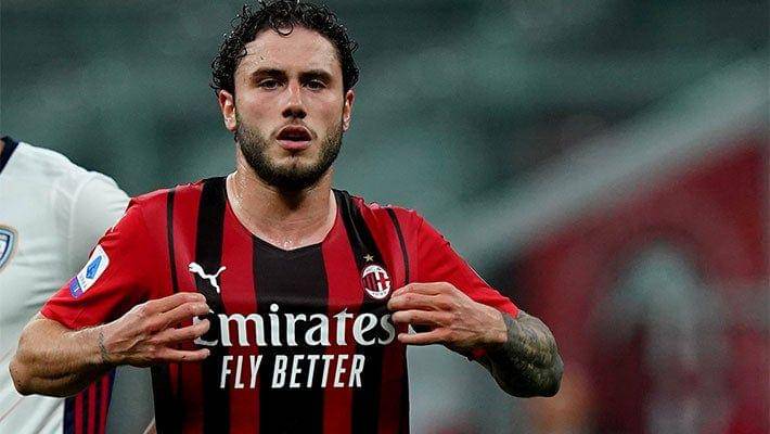 Davide Calabria (acmilan.com)