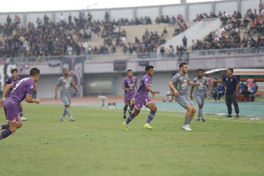 Potret Persita versus Persebaya di Stadion Indomilk Arena, Rabu (18/1/2023). (Dok. Persita).