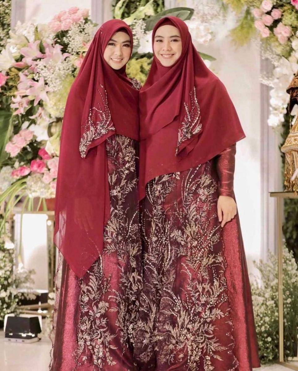OOTD Syar'i ala Ria Ricis Bersaudara (instagram.com/okisetianadewi)