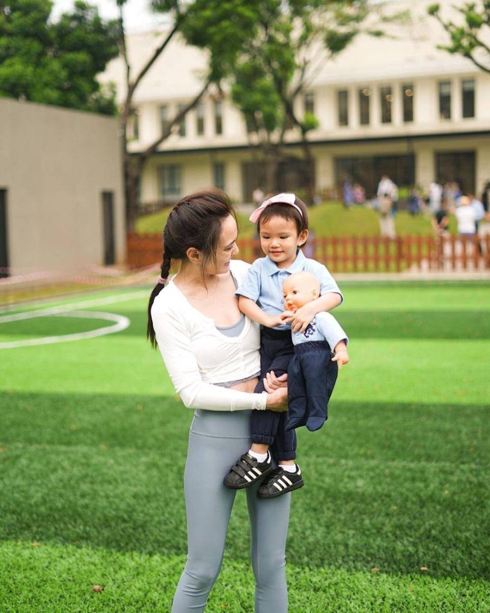 Shandy Aulia temani anak sekolah (Instagram.com/shandyaulia)