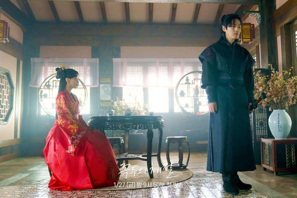 Kim Jung Hyun dan Im Soo Hyang di drama Kokdu: Season of Deity (instagram.com/mbcdrama_now)