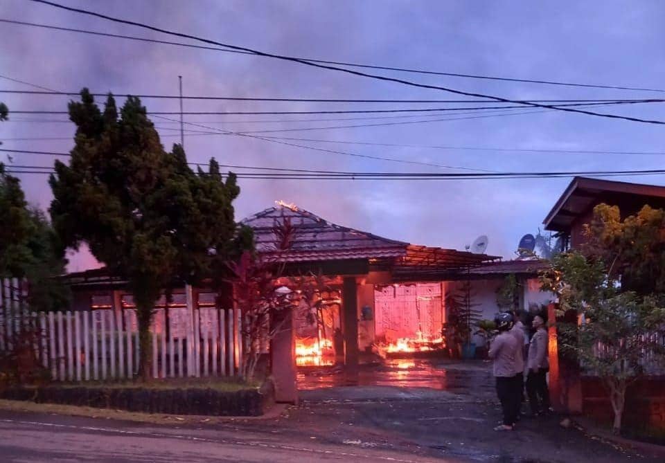 Kondisi rumdis Kapolda Papua saat terbakar, IDN Times/ Istimewa
