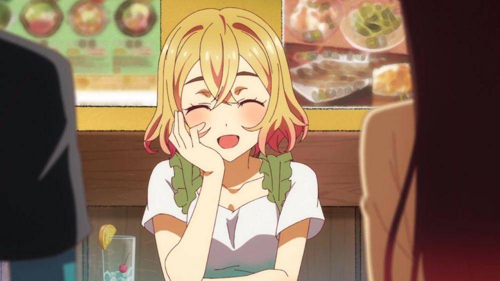 karakter Mami dalam anime Kanojo, Okarishimasu (dok. TMS Entertainment/Kanojo, Okarishimasu)