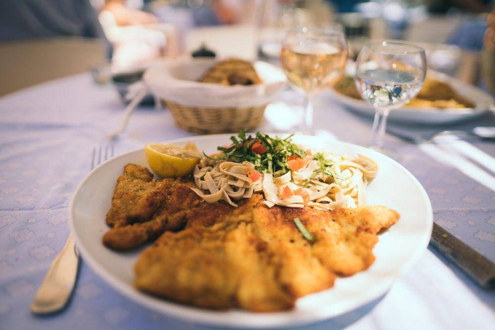 Schnitzel (unsplash.com/Valentin B. Kremer)