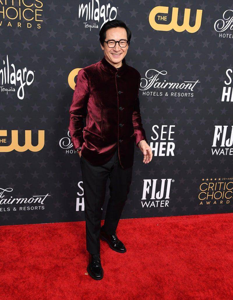 Ke Huy Quan di Critics Choice Awards 2023 (dok. GQ)