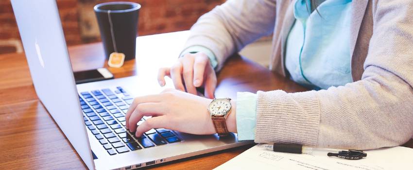 Pekerja copywriter (pixabay.com/StartupStockPhotos)