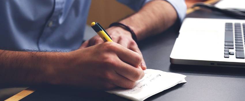 Menyusun copywriting (pixabay.com/StartupStockPhotos)
