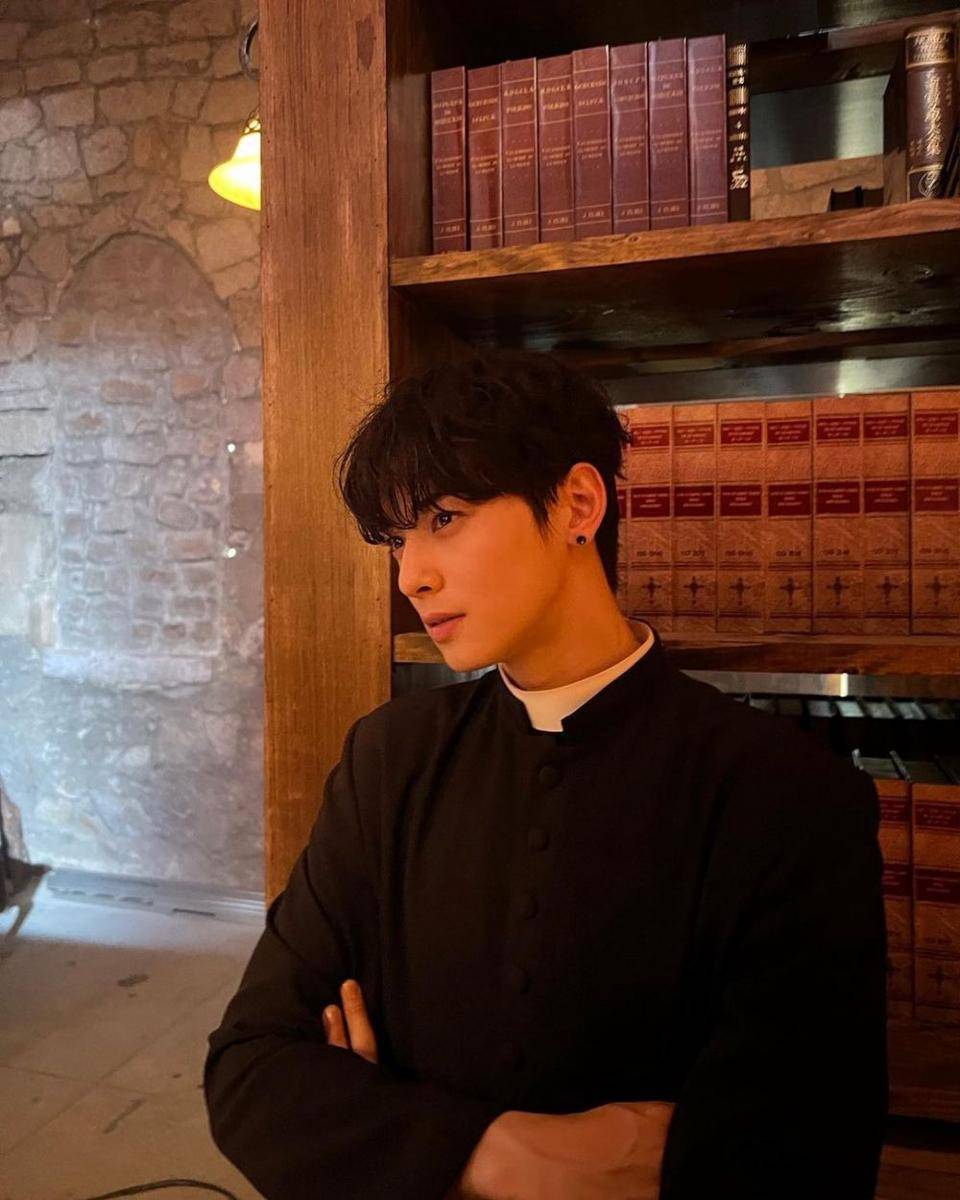Cha Eun Woo ASTRO (instagram.com/eunwo.o_c)