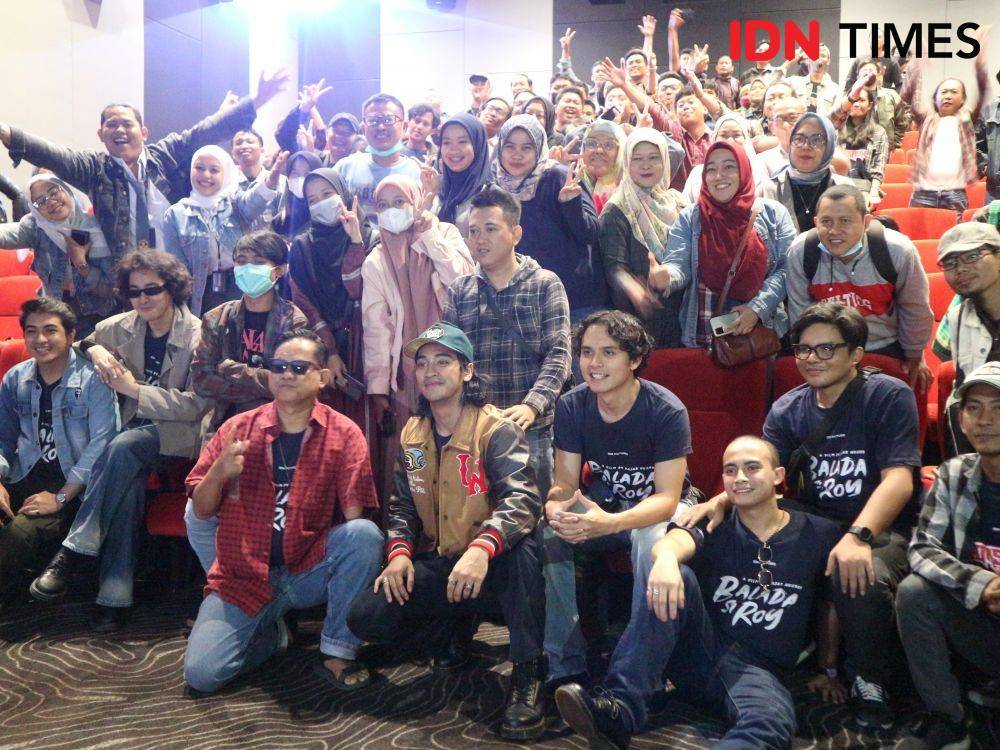 Nonton bareng pemain “Balada Si Roy” di Mall of Serang (IDN Times/Anastasia Desire)