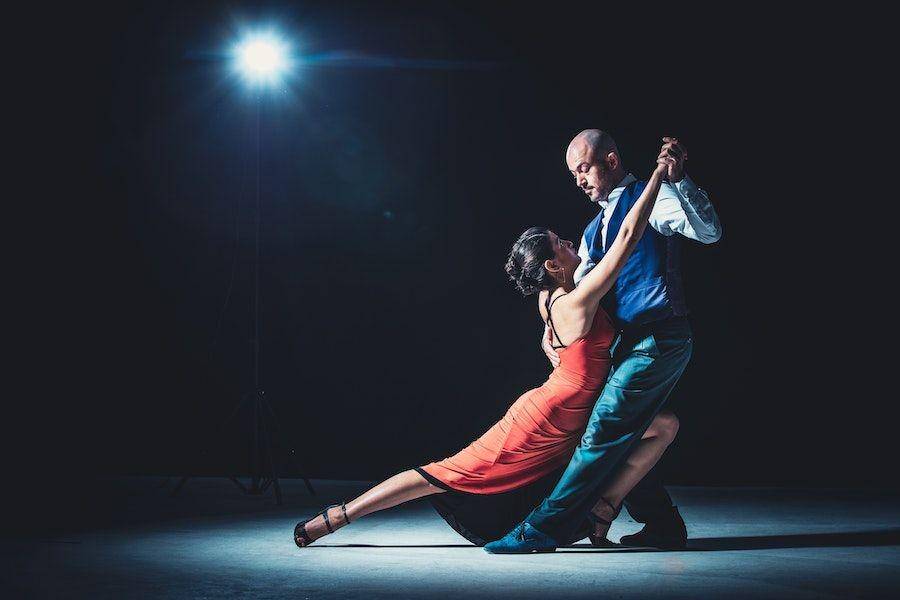 ilustrasi dance sport (pexels.com/Marko Zirdum)