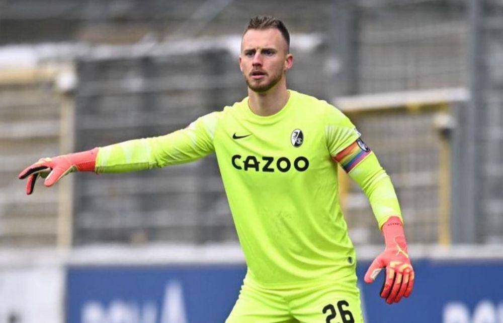 Mark Flekken saat memperkuat Freiburg. (instagram.com/markflekken)